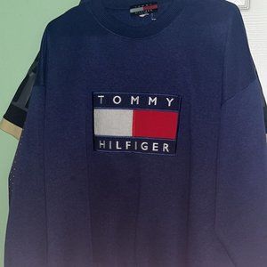 Small, Navy Blue Tommy Hilfiger Sweatshirt
